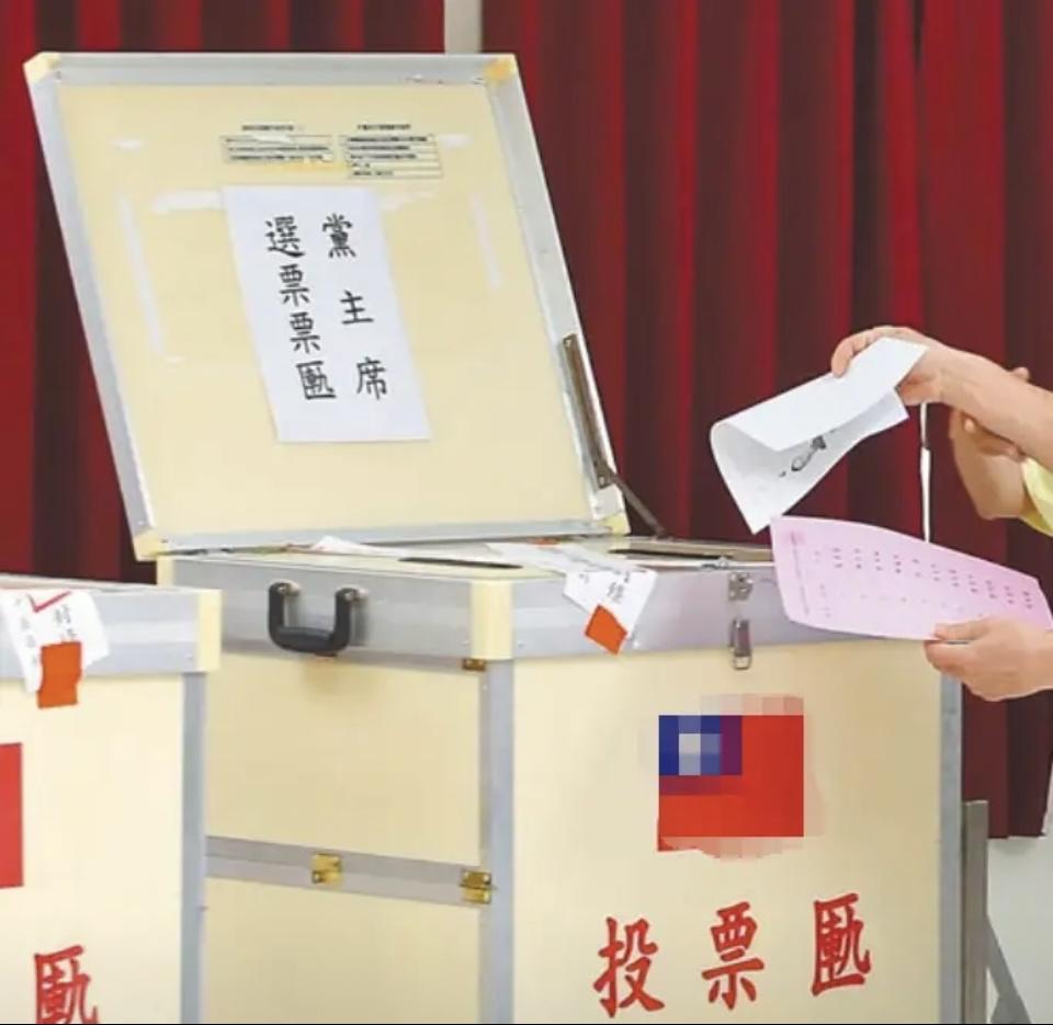 国民党主席选举的“票根大战”已经打响！台中市近3万张选票刚寄出去，这背后藏的可不