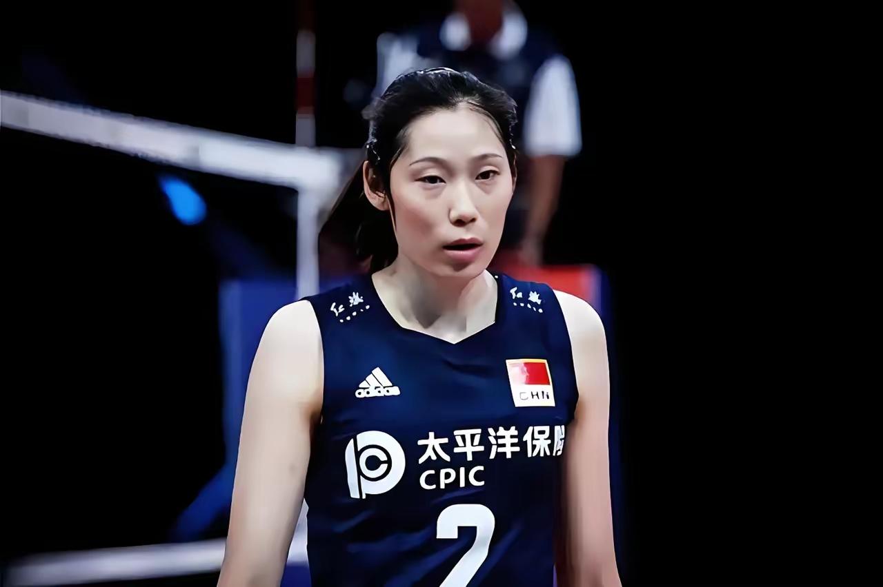 别再抱期待了！朱婷回归国家队的大门，早就被现实堵死了！郎平时代的朱婷太耀眼