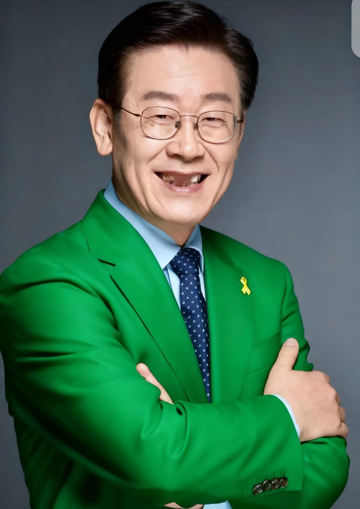 韩国与中方正式宣布了！2025年11月3日，中国人民银行正式宣布，经国务院批准