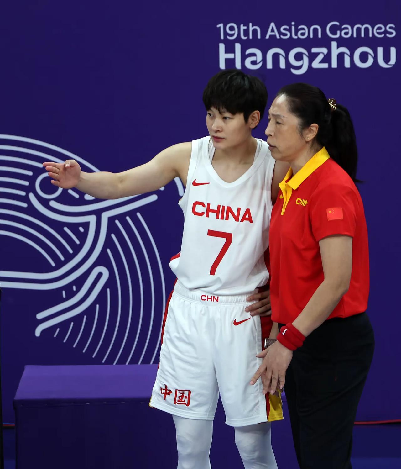 今晚WCB战火继续燃烧！东莞女篮坐镇主场迎战内蒙古女篮昨晚四川女篮险胜山