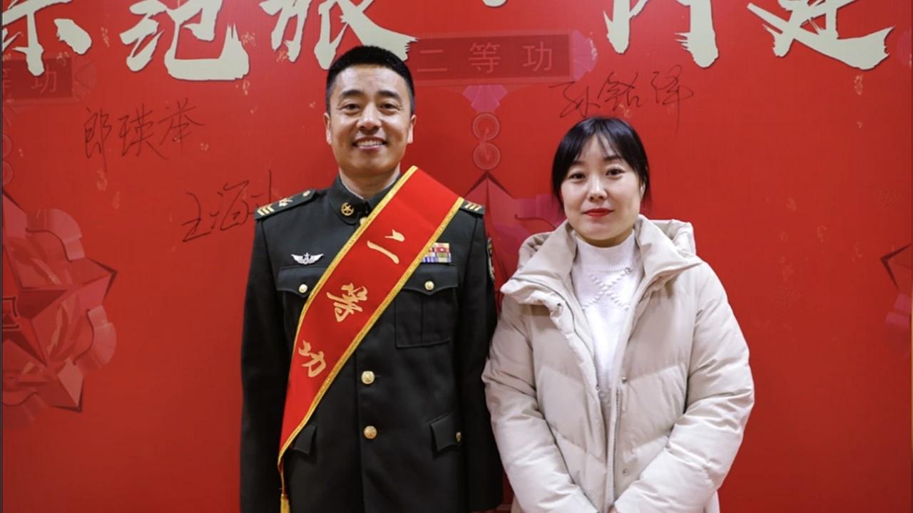 王海升，北部战区陆军某旅教导队教练员。入伍25年，他荣立二等功1次、三等功5次、