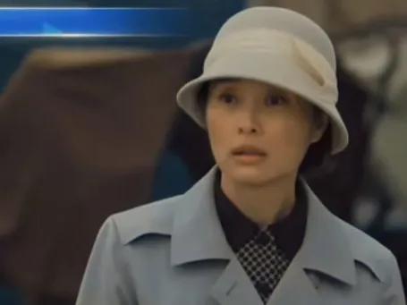 当台湾人听见《珊瑚颂》，看《沉默的荣耀》名场面瞬间破防台北的一家老书店里，台