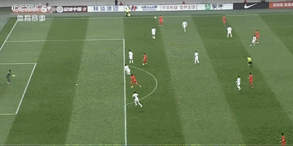 李新翔破门，U23国足2比2追平泰国队。第66分钟，U23国足再次从右路发起冲