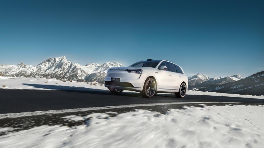 全新问界M7的“抗冻”日常，靠谱才是硬道理冬天早上最痛苦的，莫过于钻进一台“冰