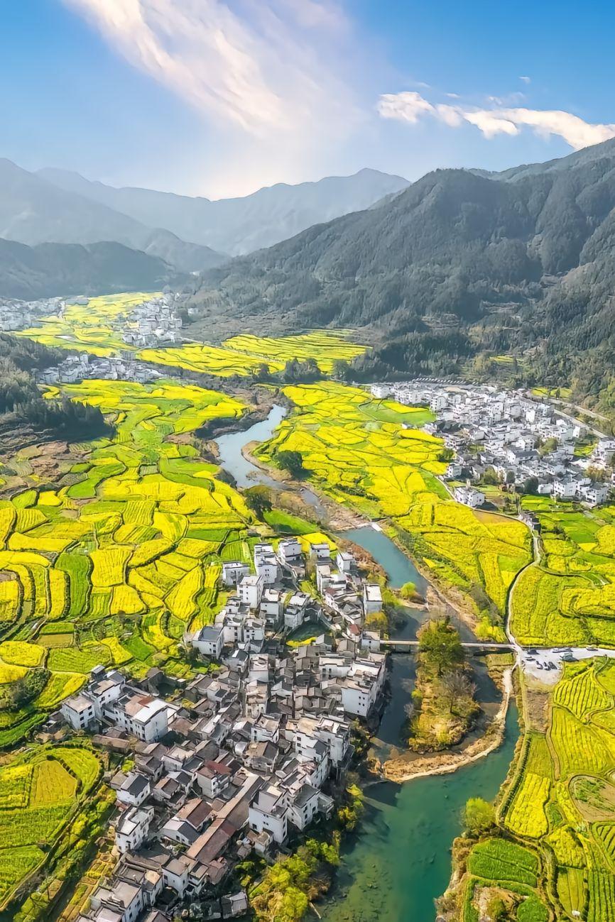 跟一所知名的高中的学校的老师聊天，他说他们学校采取了一种让人哭笑不得的管理方式，