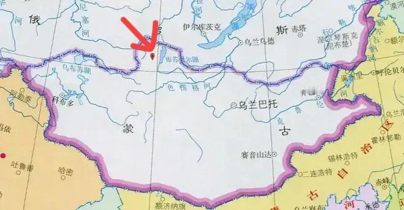 并非网络段子！蒙古是真的有海军，而且海军就在这座湖里。蒙古“王下七武海”的传说