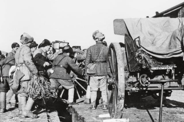 苏北兵团：被巨人光环掩盖的苦力强，在华东战局扮演什么角色说起华东野战军，人人都