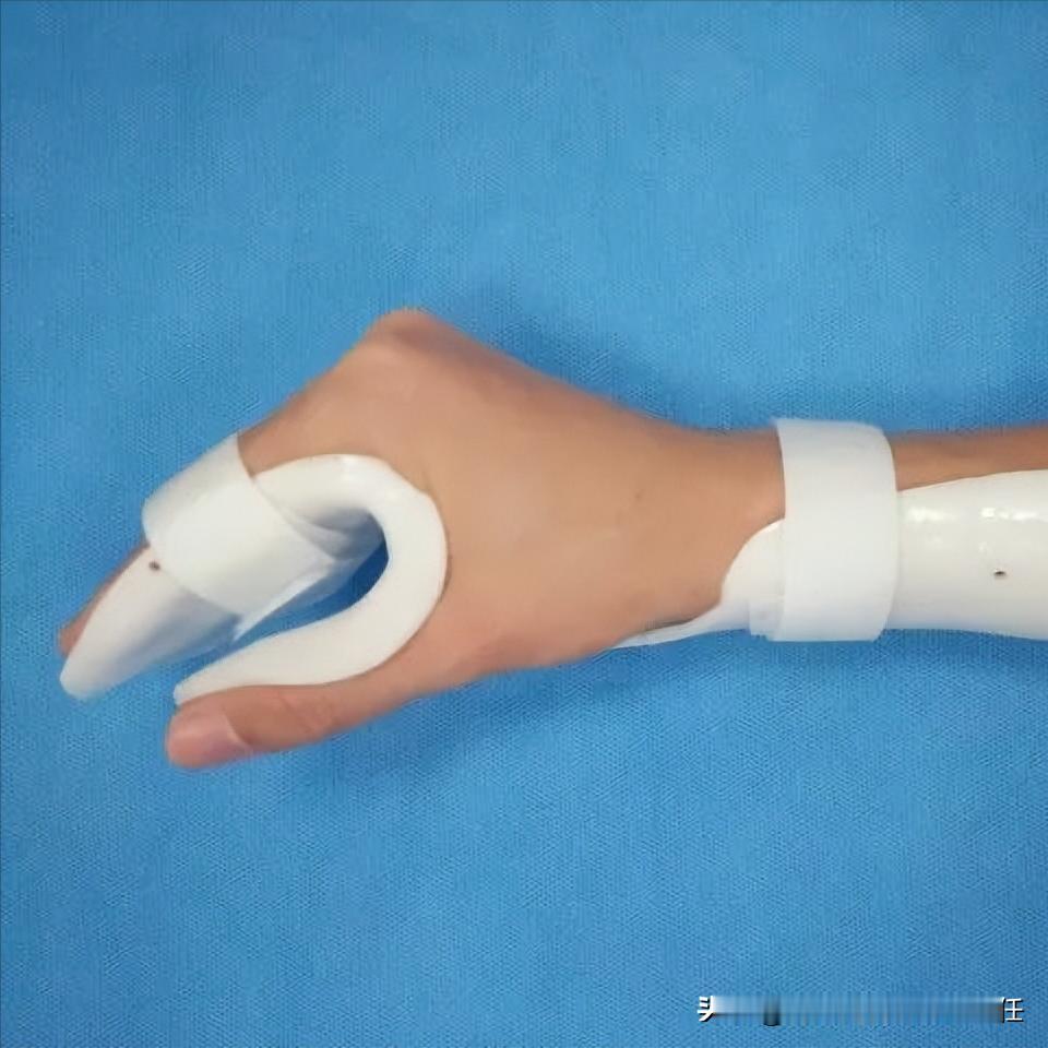 偏瘫想灵活抓握？！练习3个动作就对了1.肩关节被动活动肩关节被动活动适合