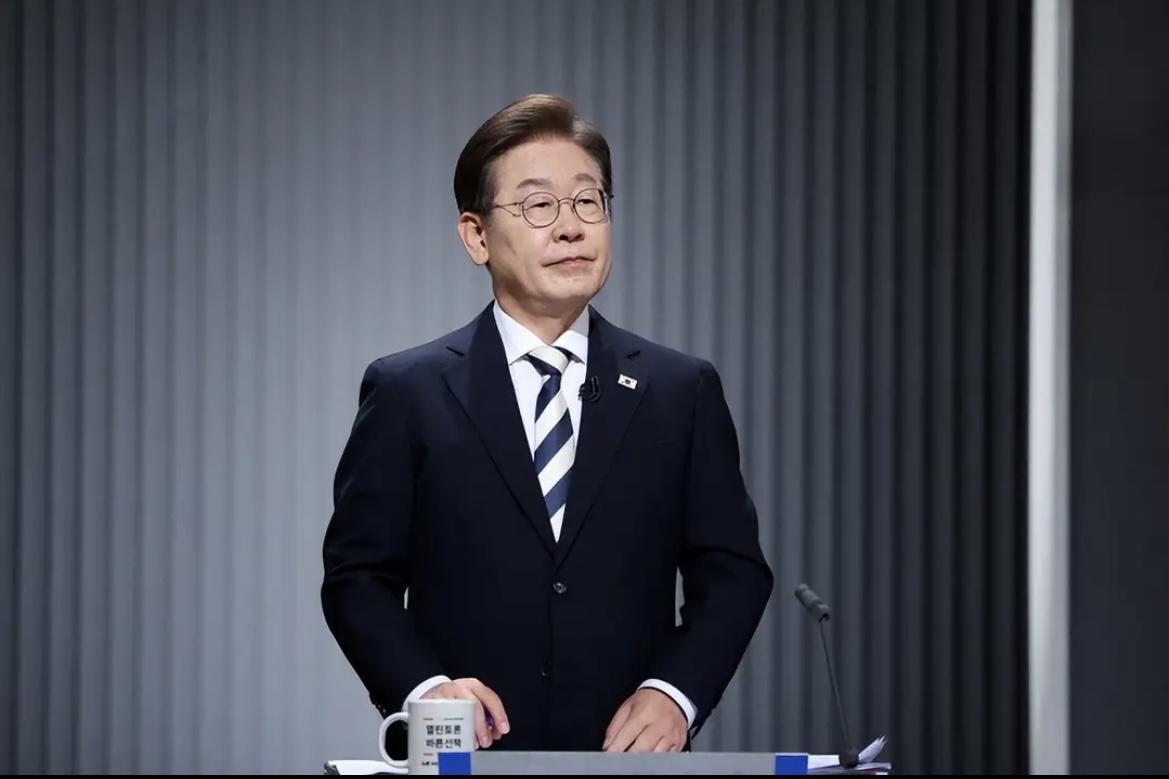 李在明喊朝韩随时冲突，转头求访华？这波操作藏着大算盘！前脚刚警告全球“朝韩可能随