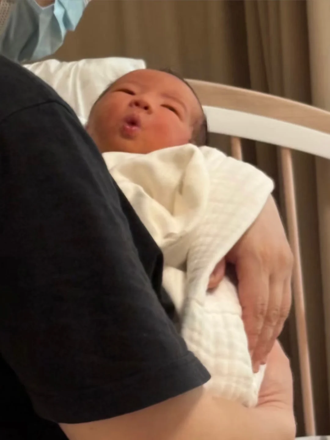 崔玉涛老师说：每天坚持对宝宝说，宝宝开口早