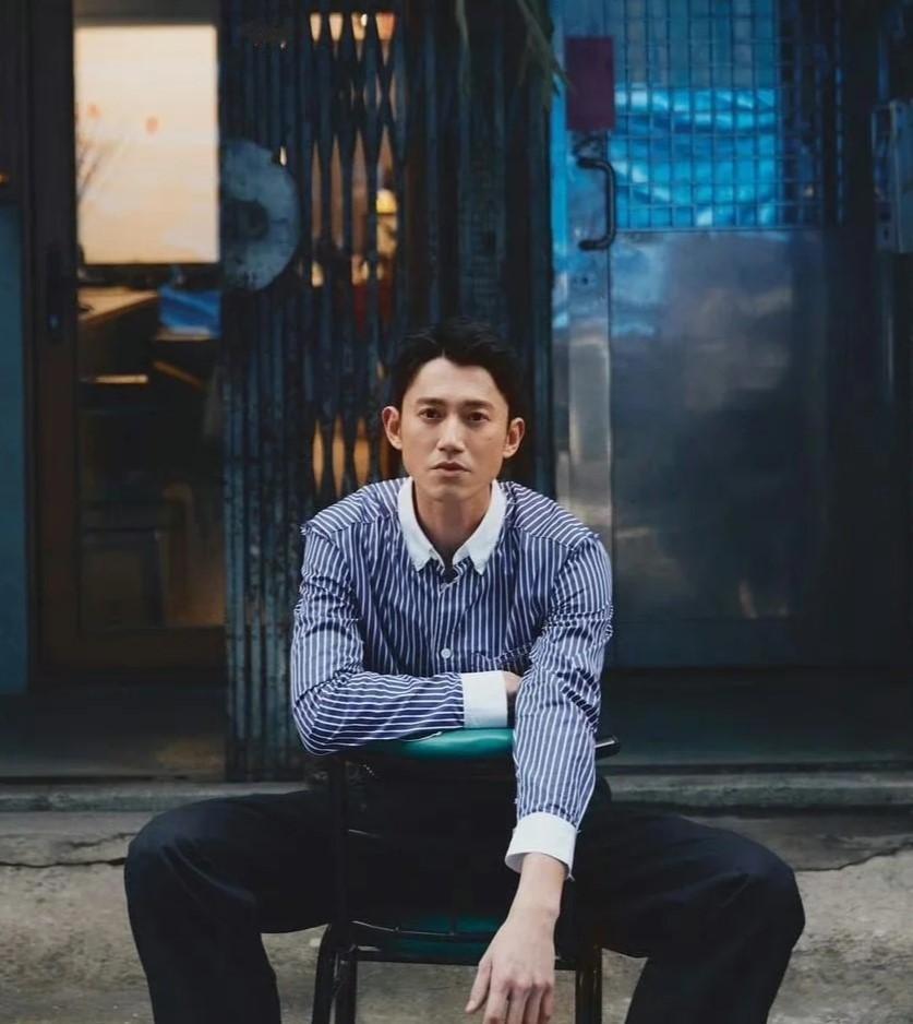 大陆观众可有眼福咯，吴慷仁已正式签约杨天真的公司。《危险关系》是他签约大陆后的