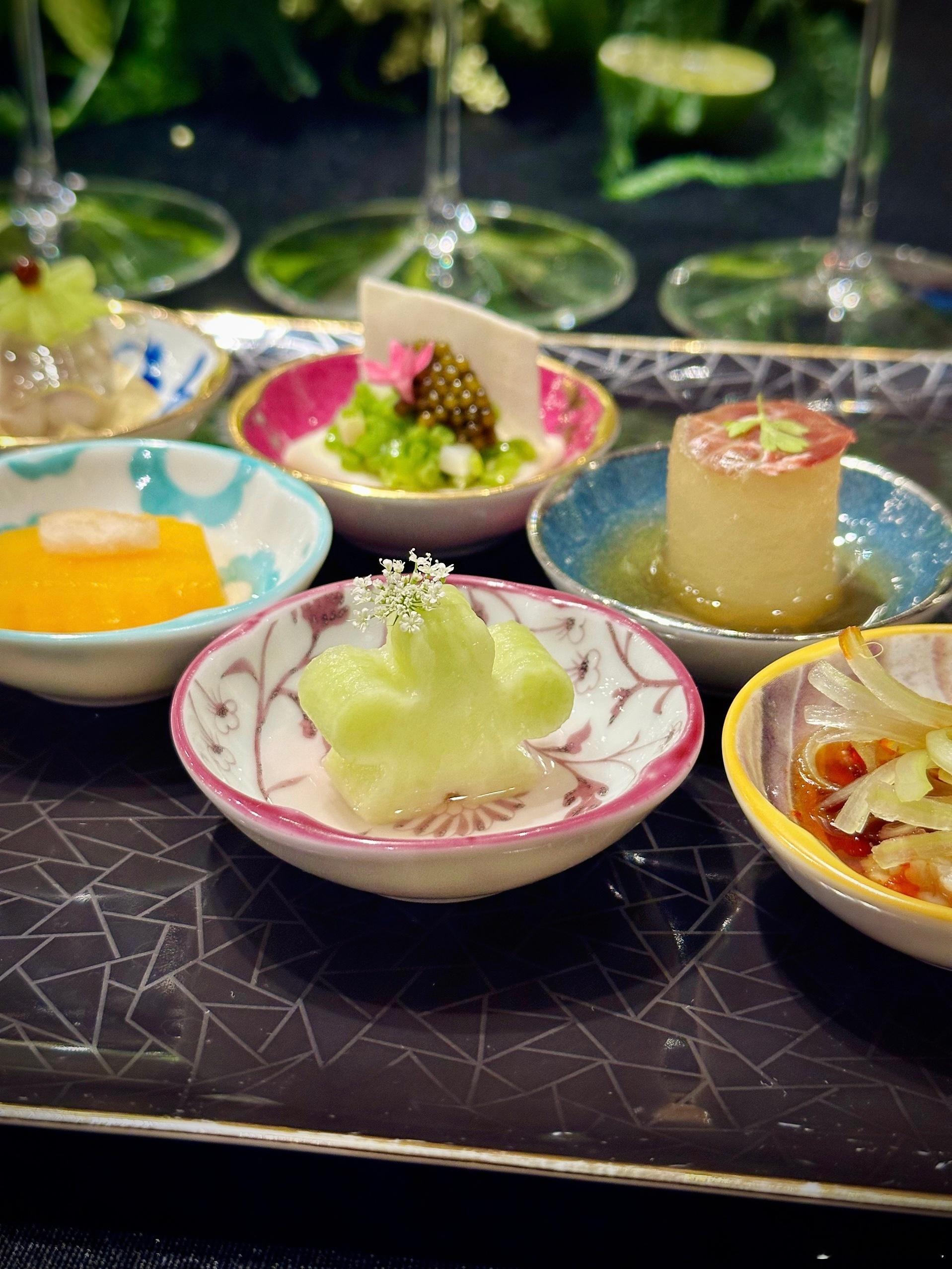 ❣️鹿园十周年店庆🎉🎉🎉鹿园入驻新华路，转眼已经做了十年的好邻居。鹿园