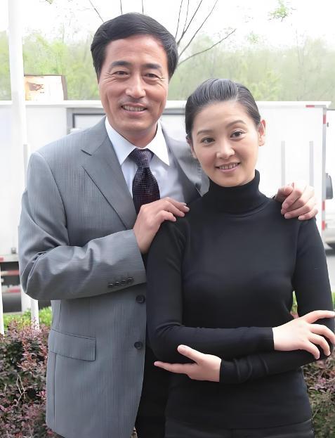 谁能想到，1987年冬天北京那个只有15平方米的筒子楼里，多出一张嘴吃饭，却换来