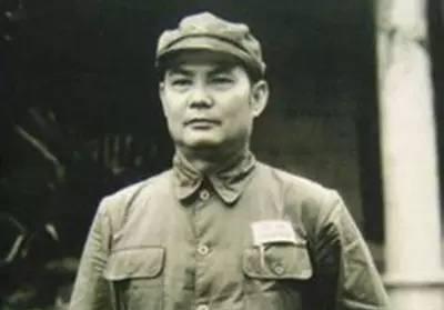 粟裕蒙难的岁月里，五位开国将帅用风骨守护良将一场会议过后，粟裕的处境变了。1