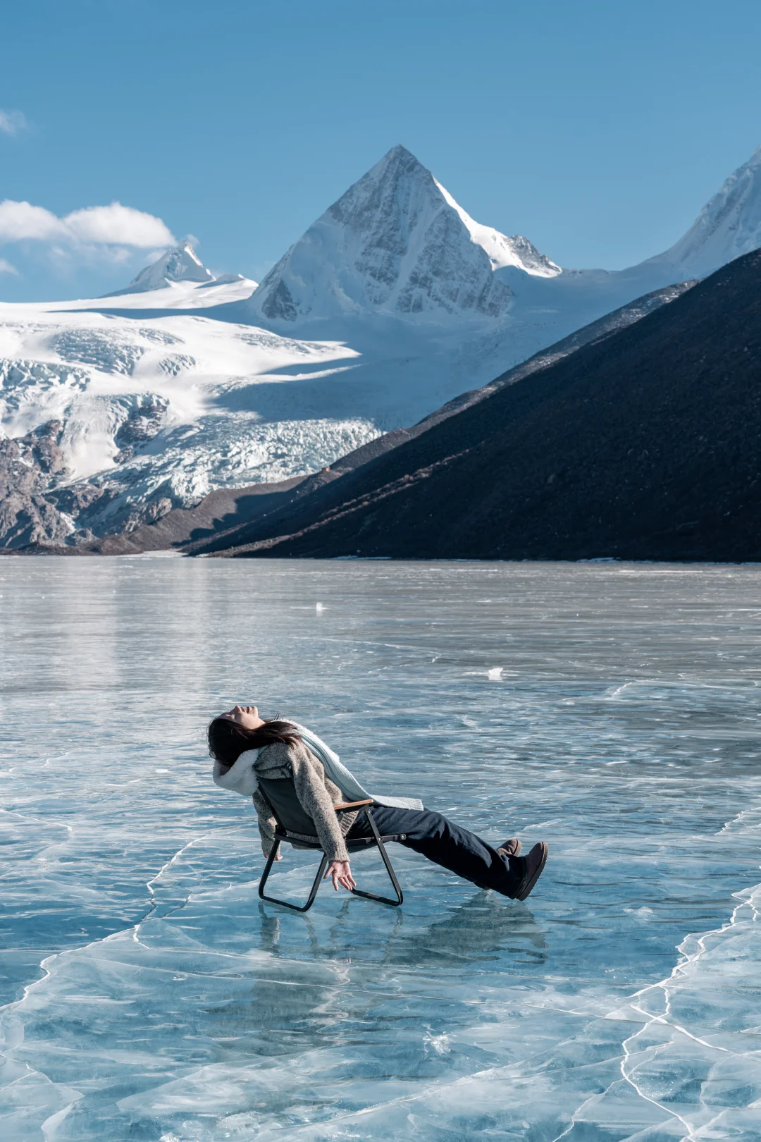 一直很喜欢这座三角形雪山