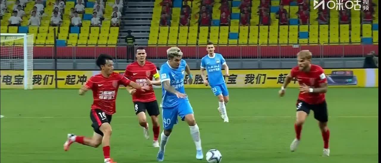 势均力敌！🤛半场：成都蓉城0-0河南队，这4个人实在是太惨了[哭哭]