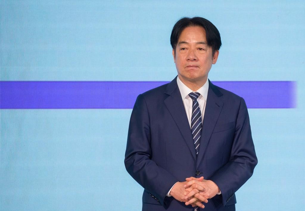 赖功德的讲稿自己写的？郭正亮揭最大问题：若这样就很邪恶赖功德近日展开“团结十讲