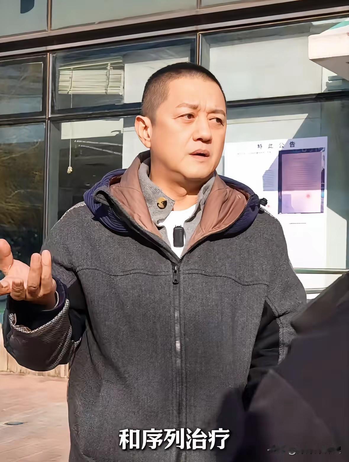 李亚鹏这回总算是能睡个踏实觉了！听羊城晚报那边的信儿，嫣然天使儿童医院搬迁的