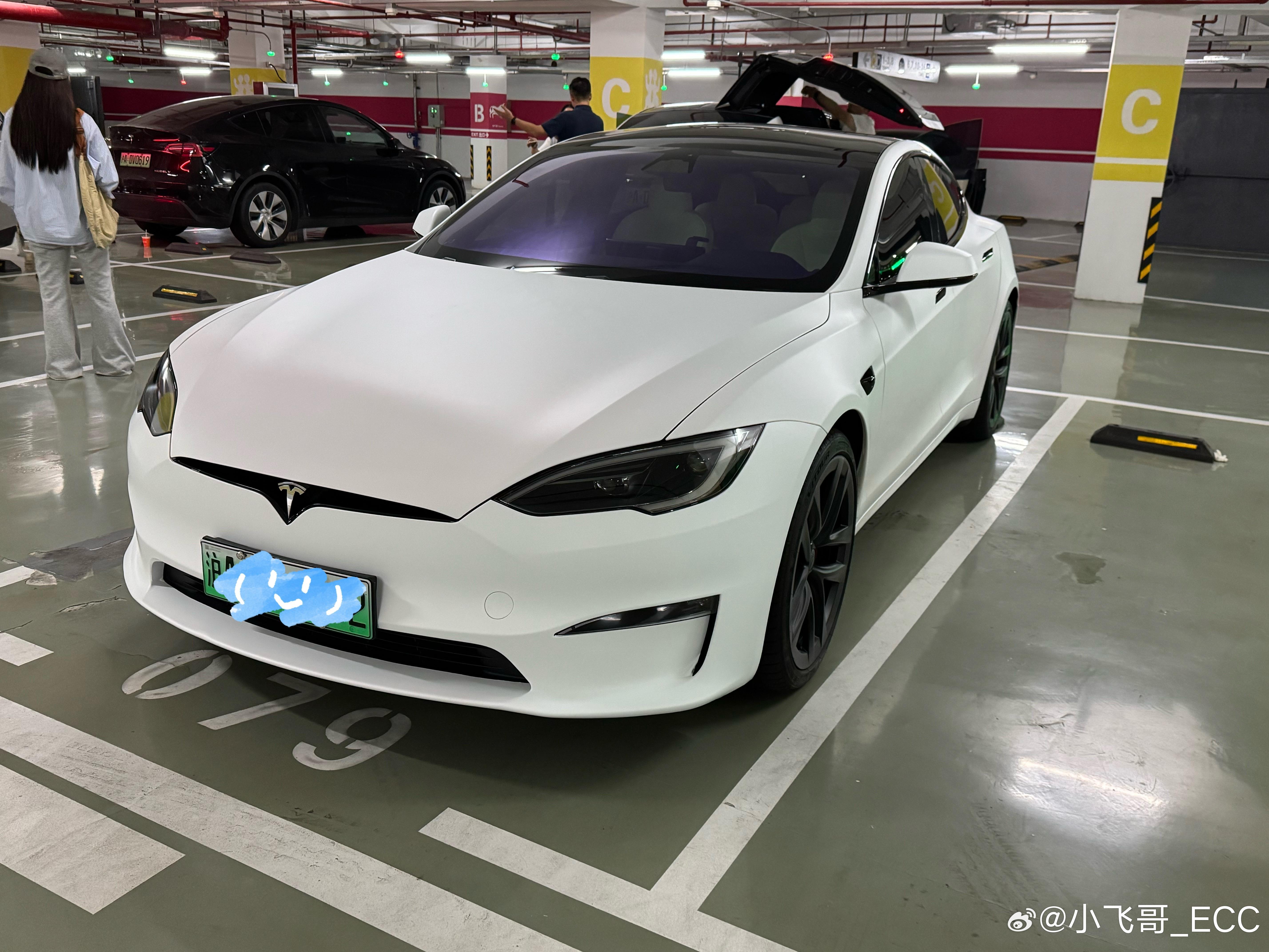这几天试了这两台车的辅助驾驶，深刻的体会就是底盘好，辅助驾驶真的加分，天然感觉就