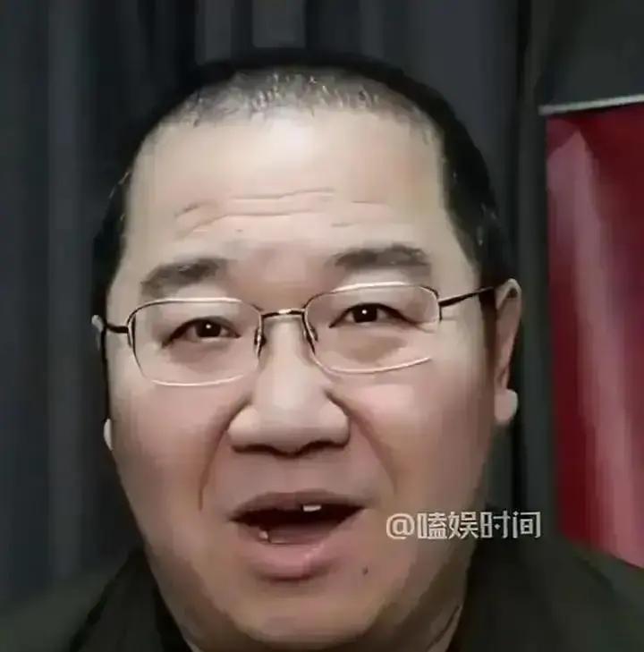 相册最后一页空白，她到底在等谁宋丹丹把孙子照片贴满一整本，唯独最后一页空着