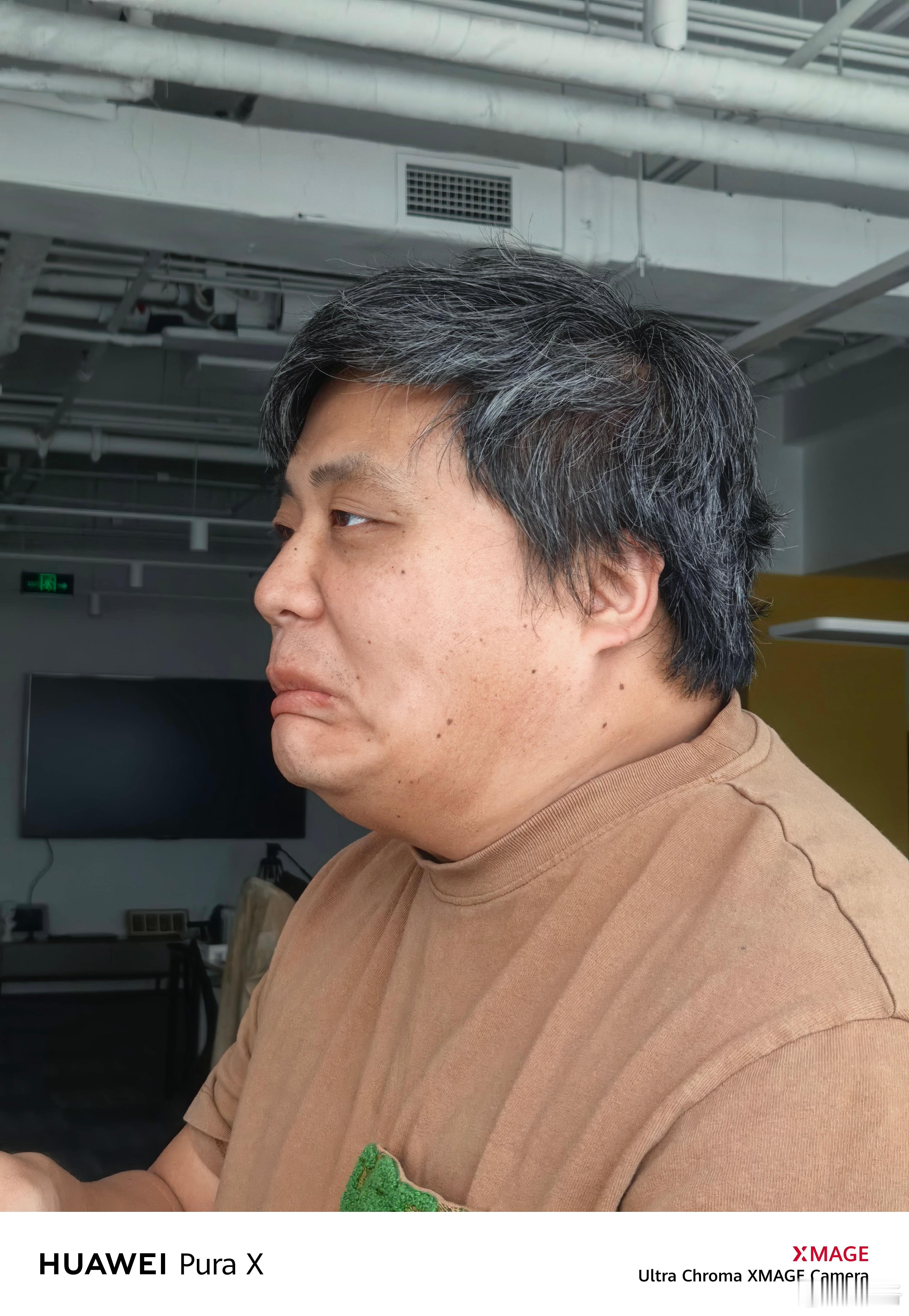天呐，怎么会有人养的宠物跟主人如此相似​​​