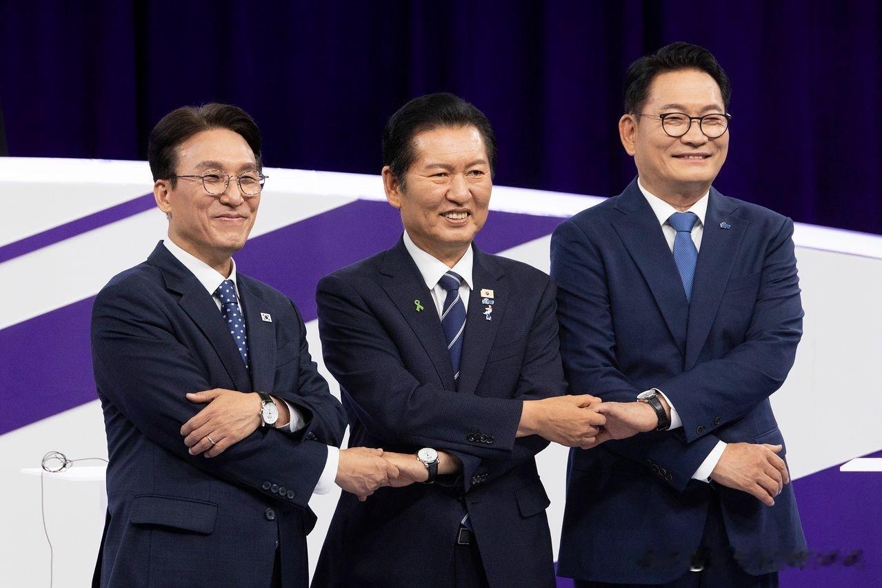 韩民主党忠清巡回演说打响！金民锡、宋永吉联手夹击郑清来8月1日，韩国共同民主
