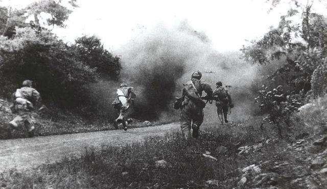 1950年10月19日，美骑兵一师经过一天的追击，占领了朝鲜平壤。当消息传来时，