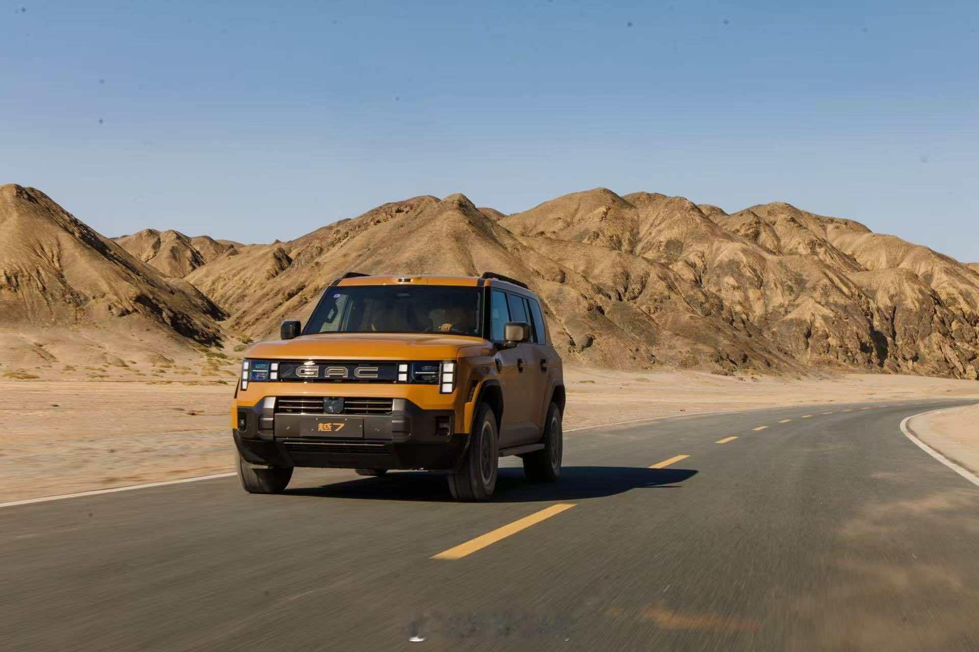 选方盒子SUV，咱得琢磨通透，日常开的舒服，越野的时候靠谱！传祺越7没有把