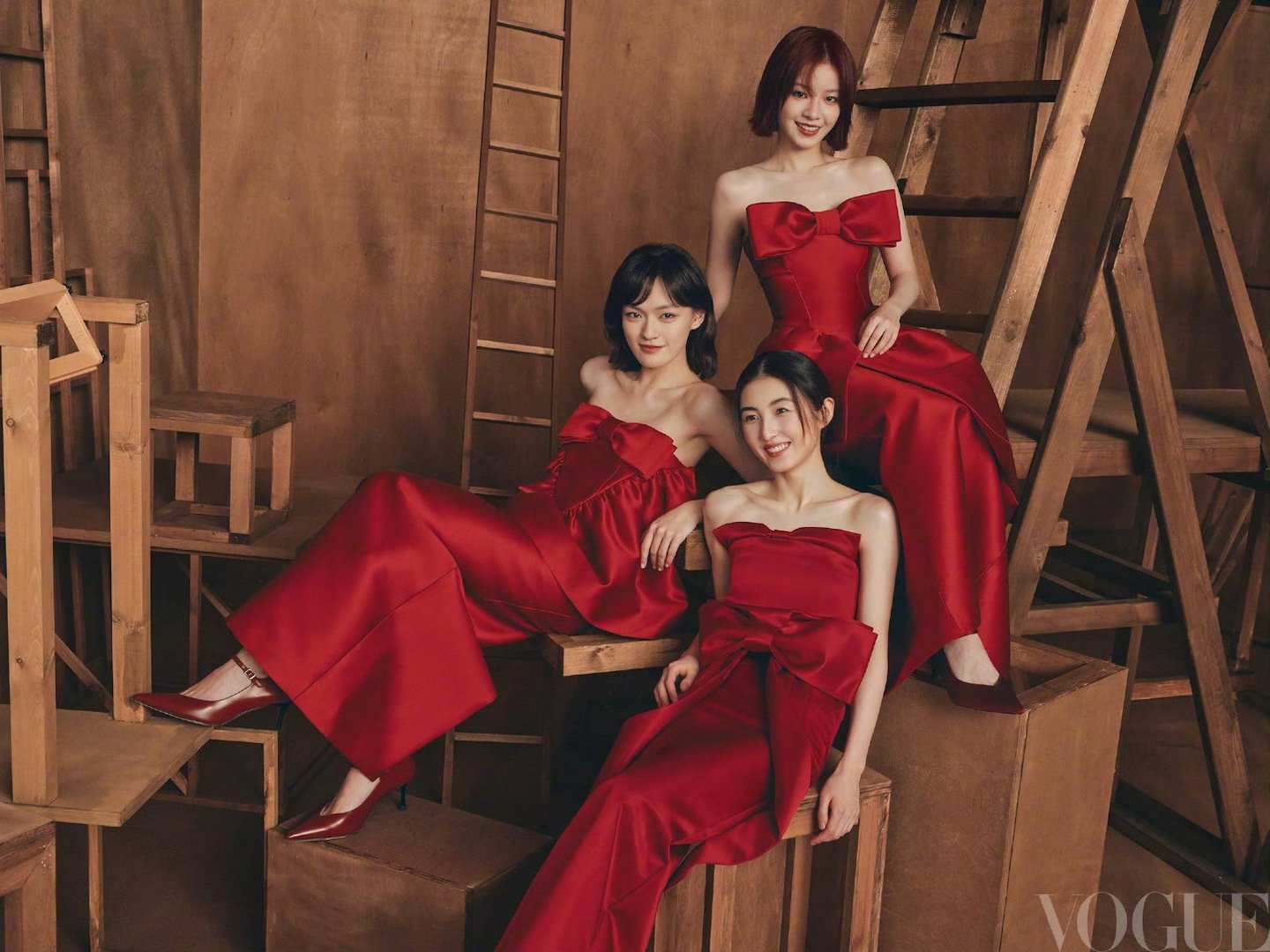 vogue二十周年红色为题VOGUE拍出了多元女性美这阵容堪称“中国影视行业女