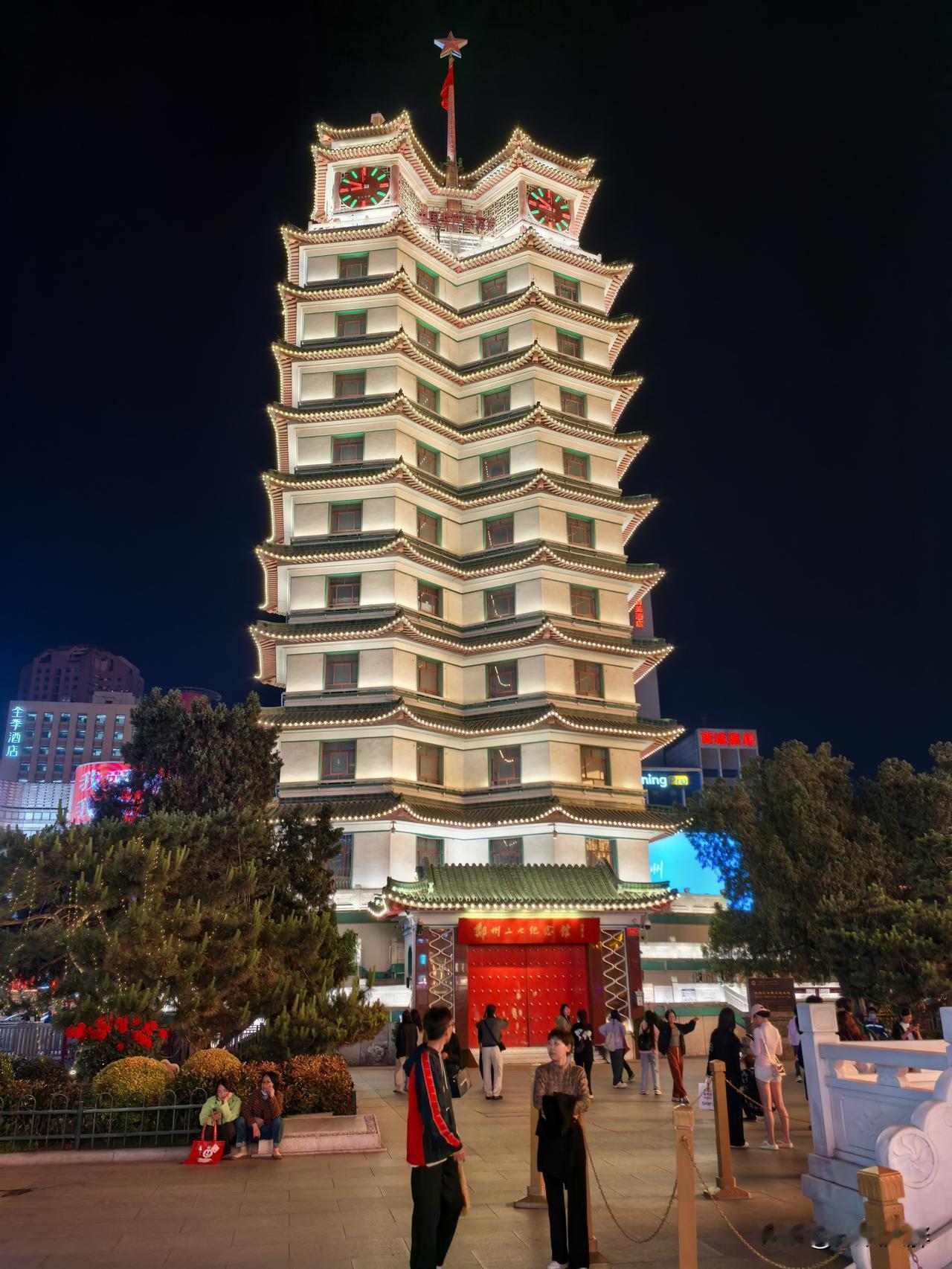身处郑州二七广场，感受一城烟火与历史✨身在郑州二七广场，才算真正触摸到这座城市