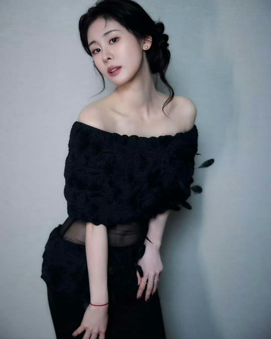 张碧晨蕾丝小蛮腰~​​​