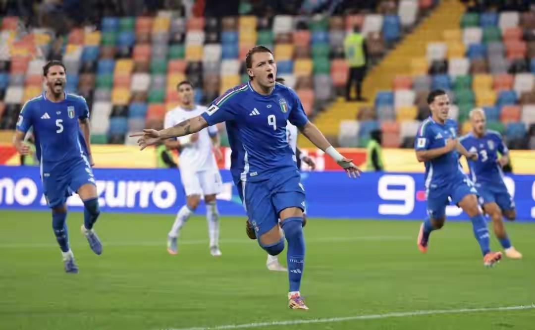 意大利队还有希望直接出线，哪怕概率只有1%，理论上还是可以的……！1：意大利