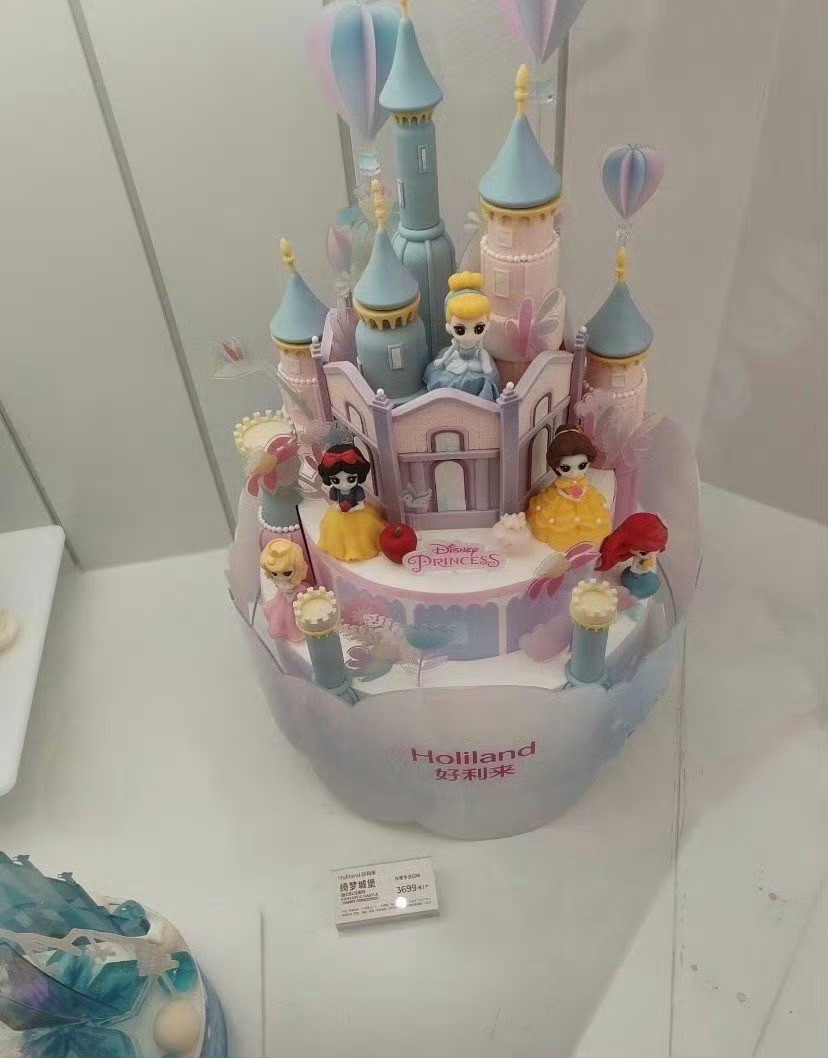 你舍得花3699给娃买这个蛋糕吗？