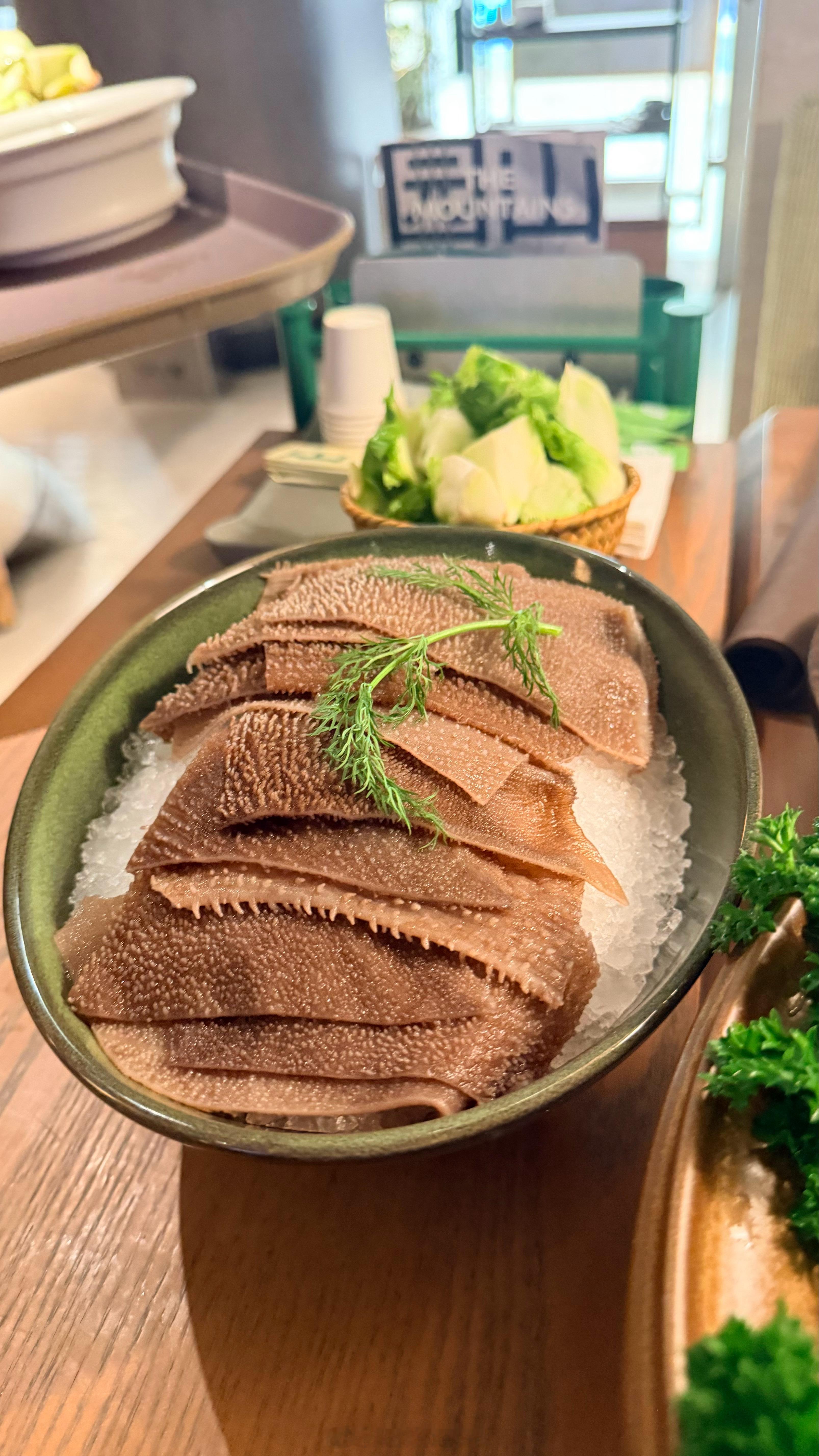 回来北京怎么也是在吃火锅啊啊