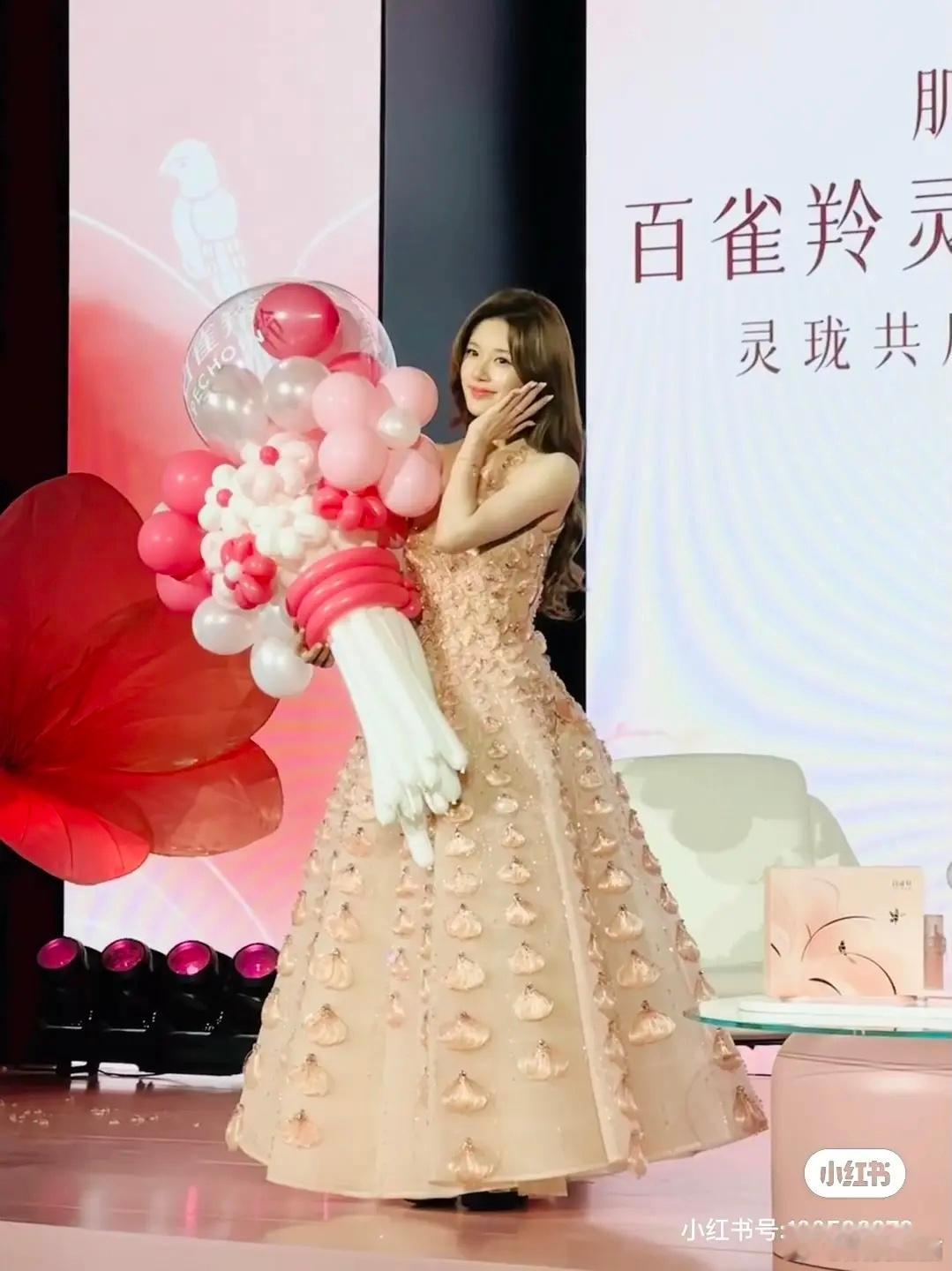 赵露思生图和精修没差别啊，太美了吧