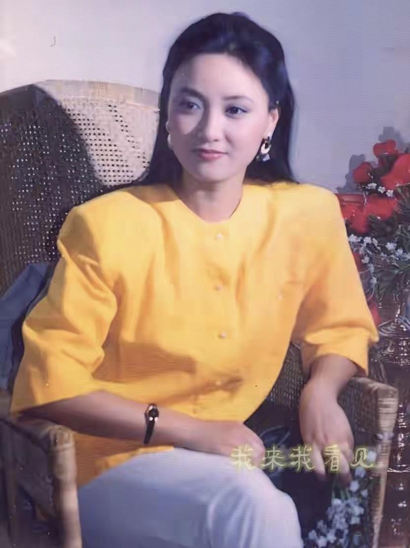 邓婕说过，陈晓旭的林黛玉没演好，没达到观众期待，有三个主要原因。她说，红楼梦