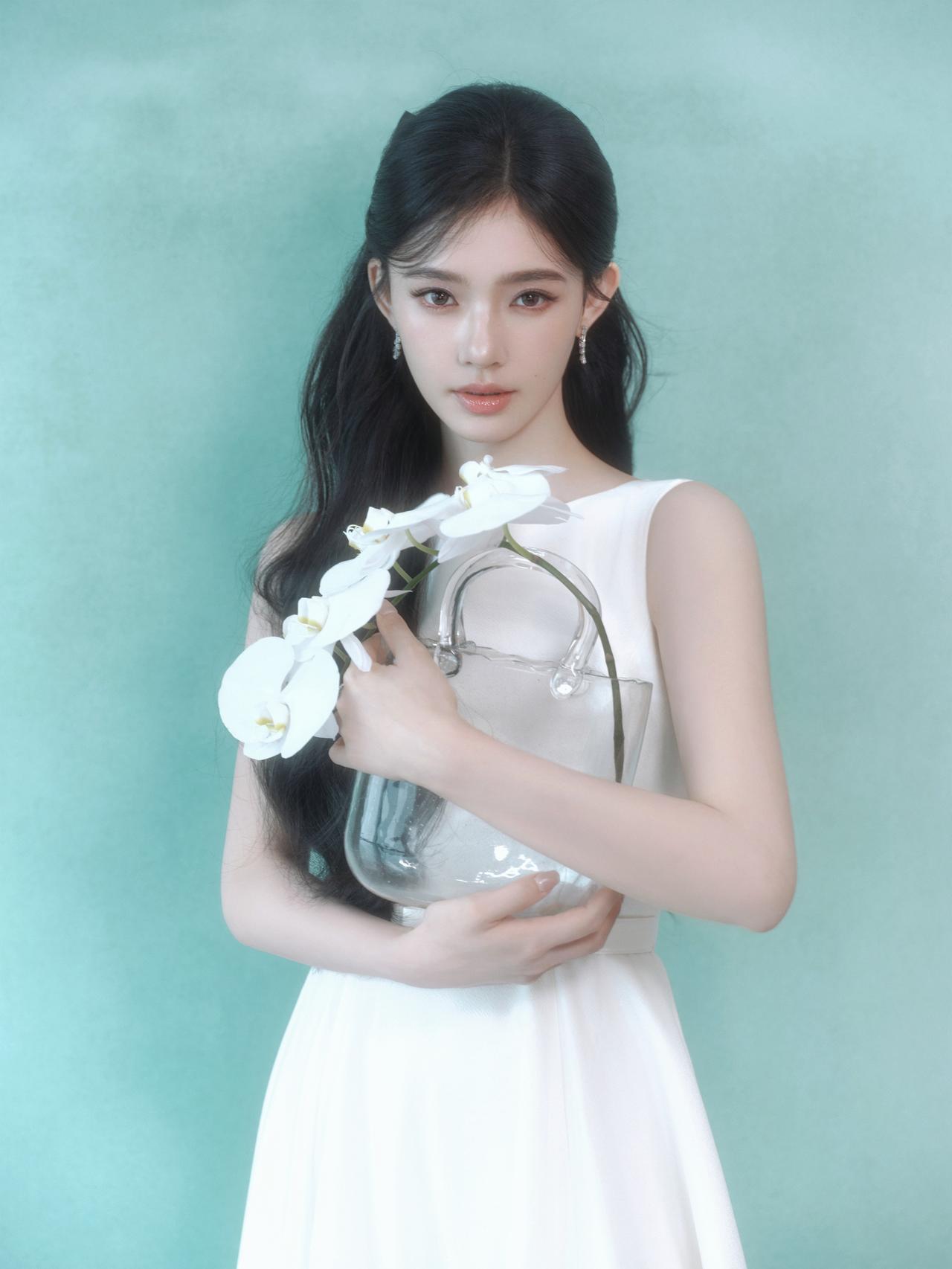林允画报，清秀文艺风女神！