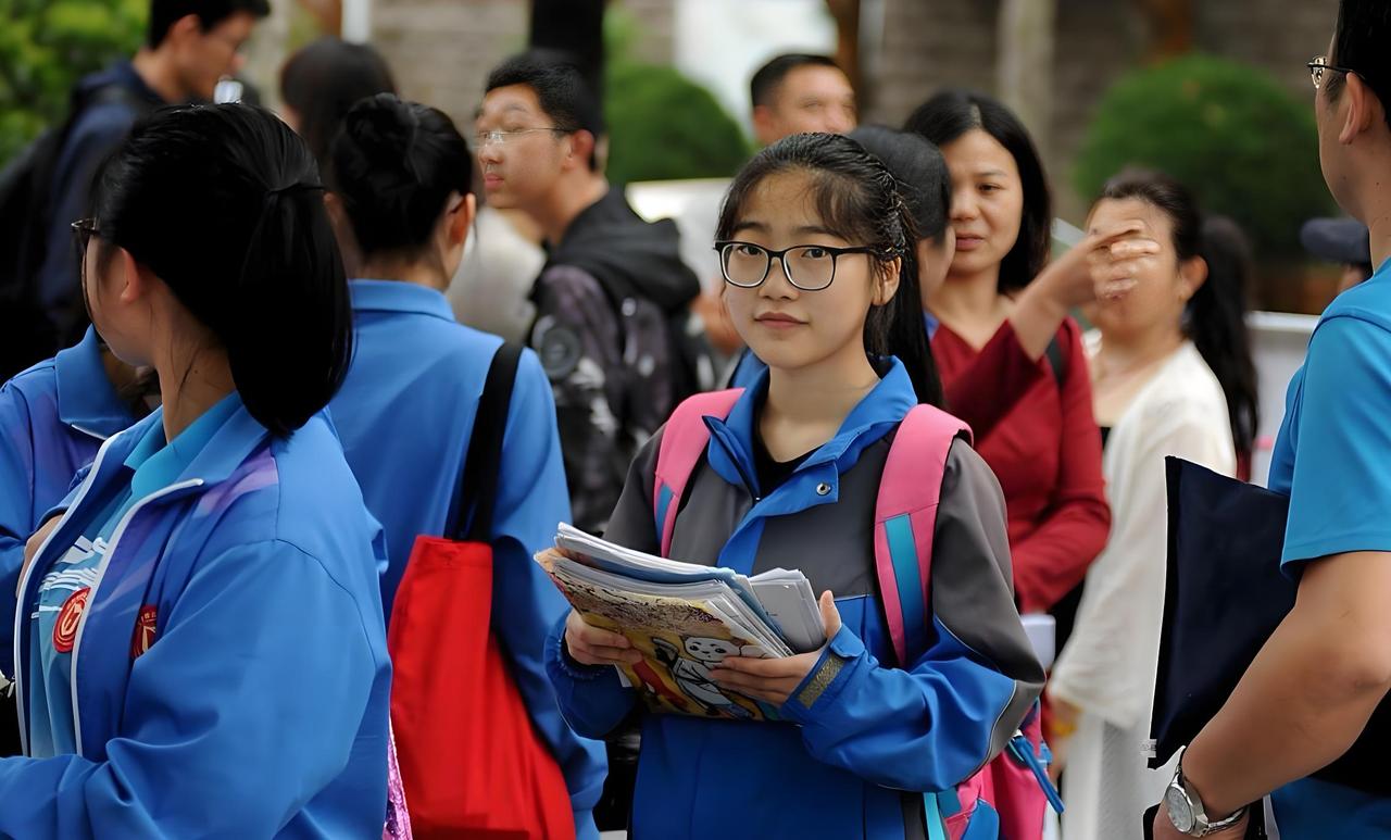 从高考压轴题倒推小学初中数学学习思路。今年高考一卷的数学压轴题到底难不难？我自己