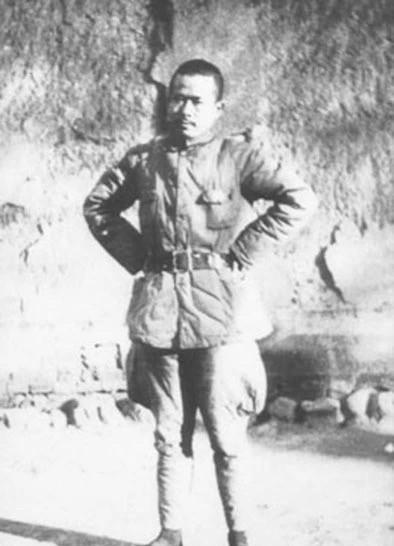 1936年，任弼时在陕北的老照片。#新锐创作者成长计划#
