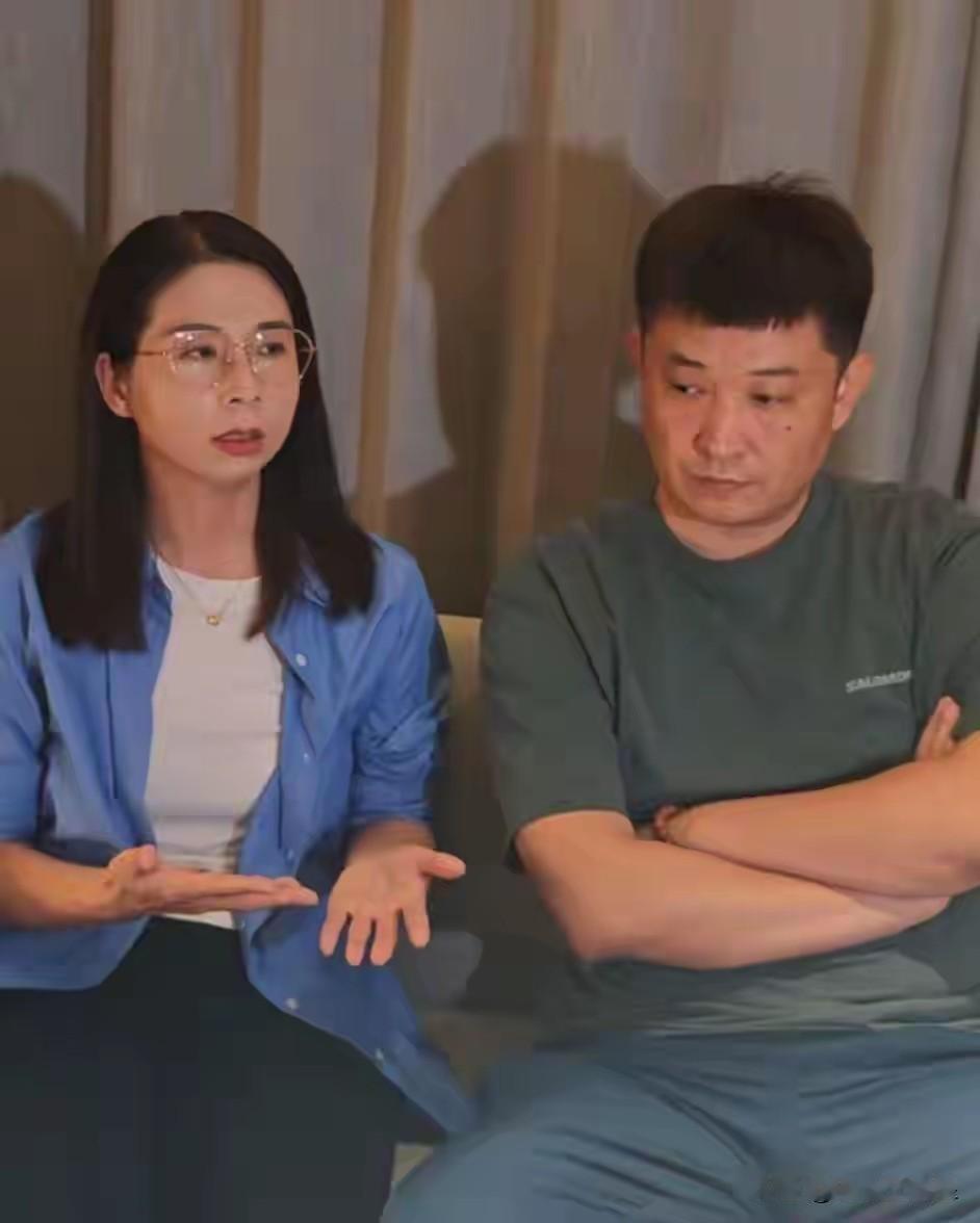 她太勇敢了！遭老板性侵女高管崔丽丽庭前再发声：“曾经我穿着这身衣服遭受屈辱，这