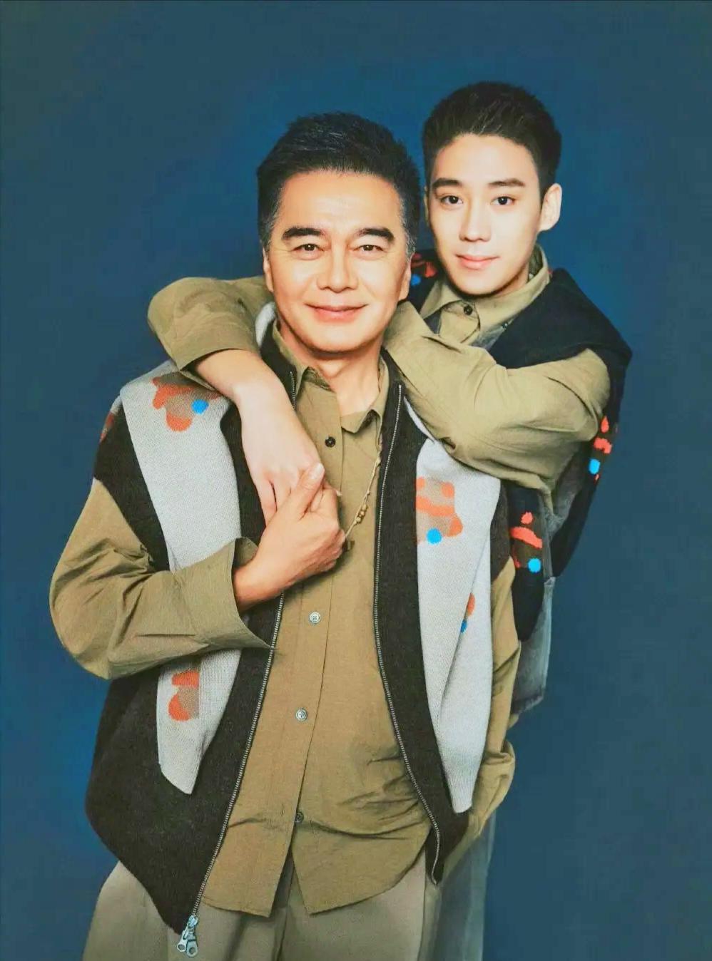 何晴儿子许何的一番话，才是星二代最该有的清醒模样！没有卖惨博同情，反而在母亲