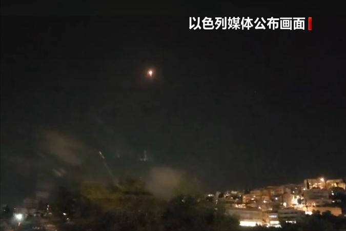 叙利亚军队俘虏了一辆黎巴嫩真主党火箭炮，才终于发现，以色列为啥防不住火箭弹打击！