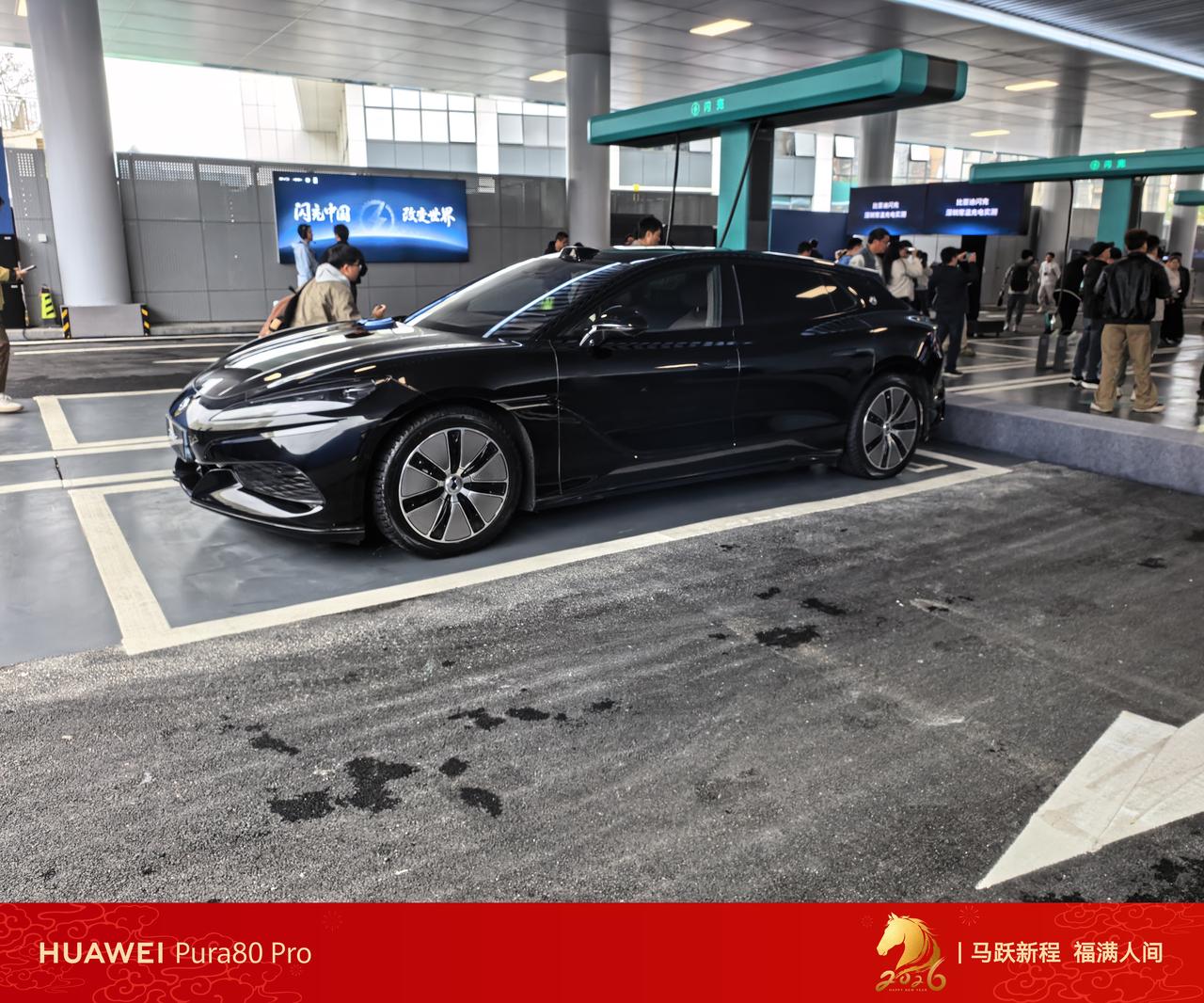 26.98万元起售的全新腾势Z9GTEV，相比老款售价，便宜了将近10万元，记