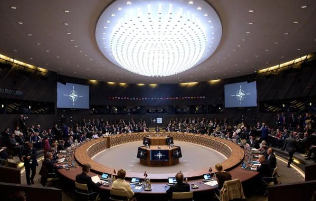 北约将军发出警告：“美国如果再不阻止中国，再过10-15年，那就为时已晚。”