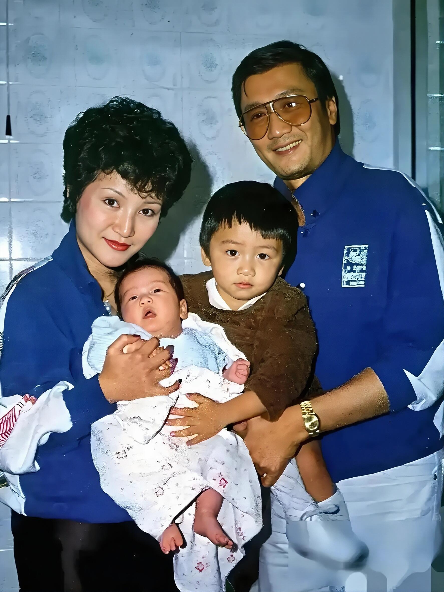 谢贤一生坦荡如风情意不负江湖