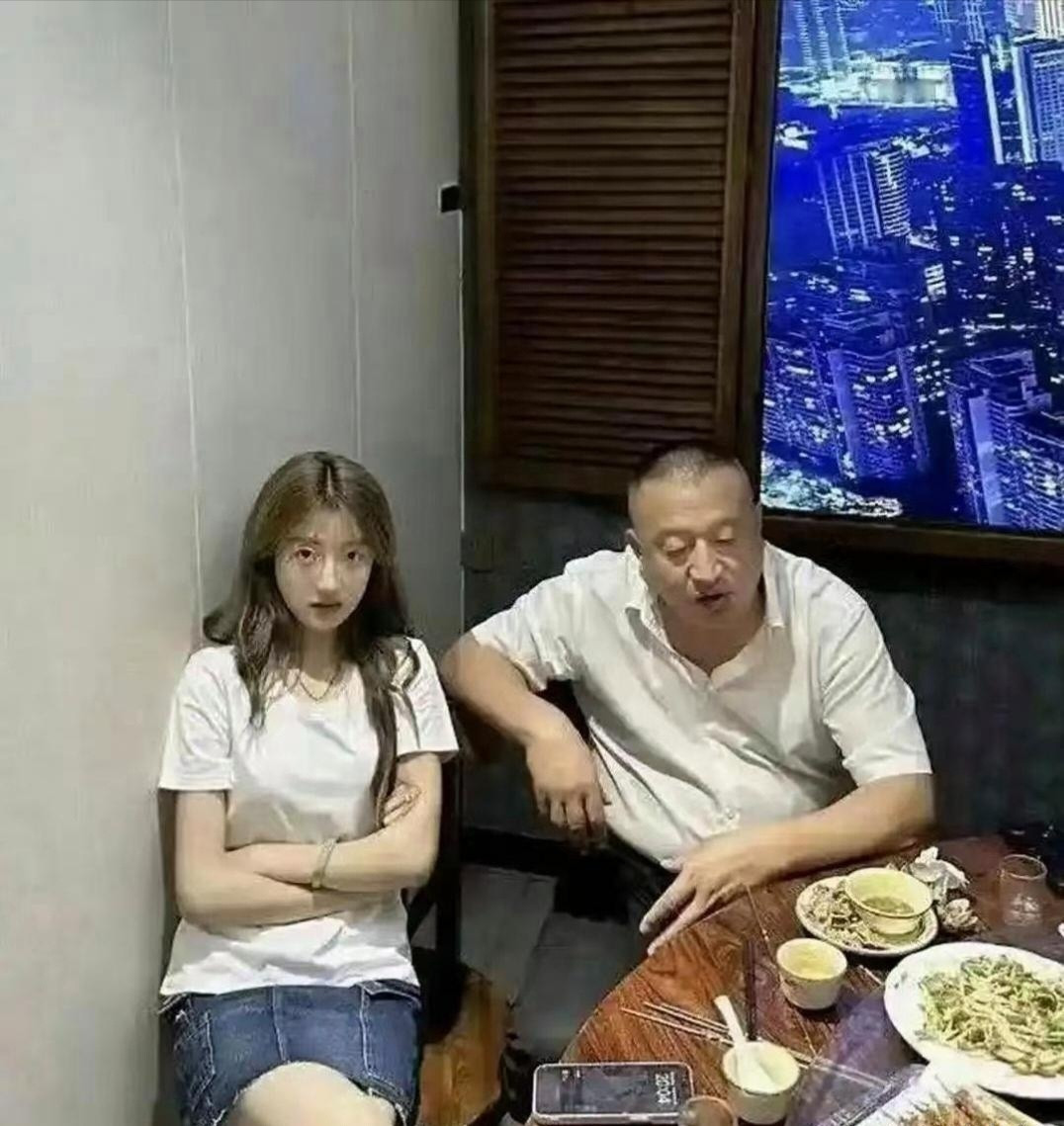 基因太强大了，简直就是一个模子里刻出来的