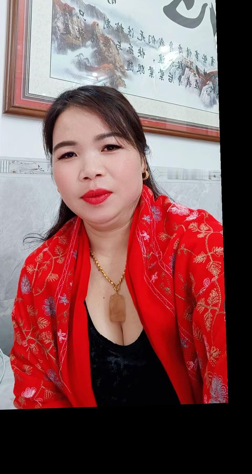 成年人的解压方式早已不是吃吃喝喝。而是独处，沉默。不交际，累了就一个人出去找找。