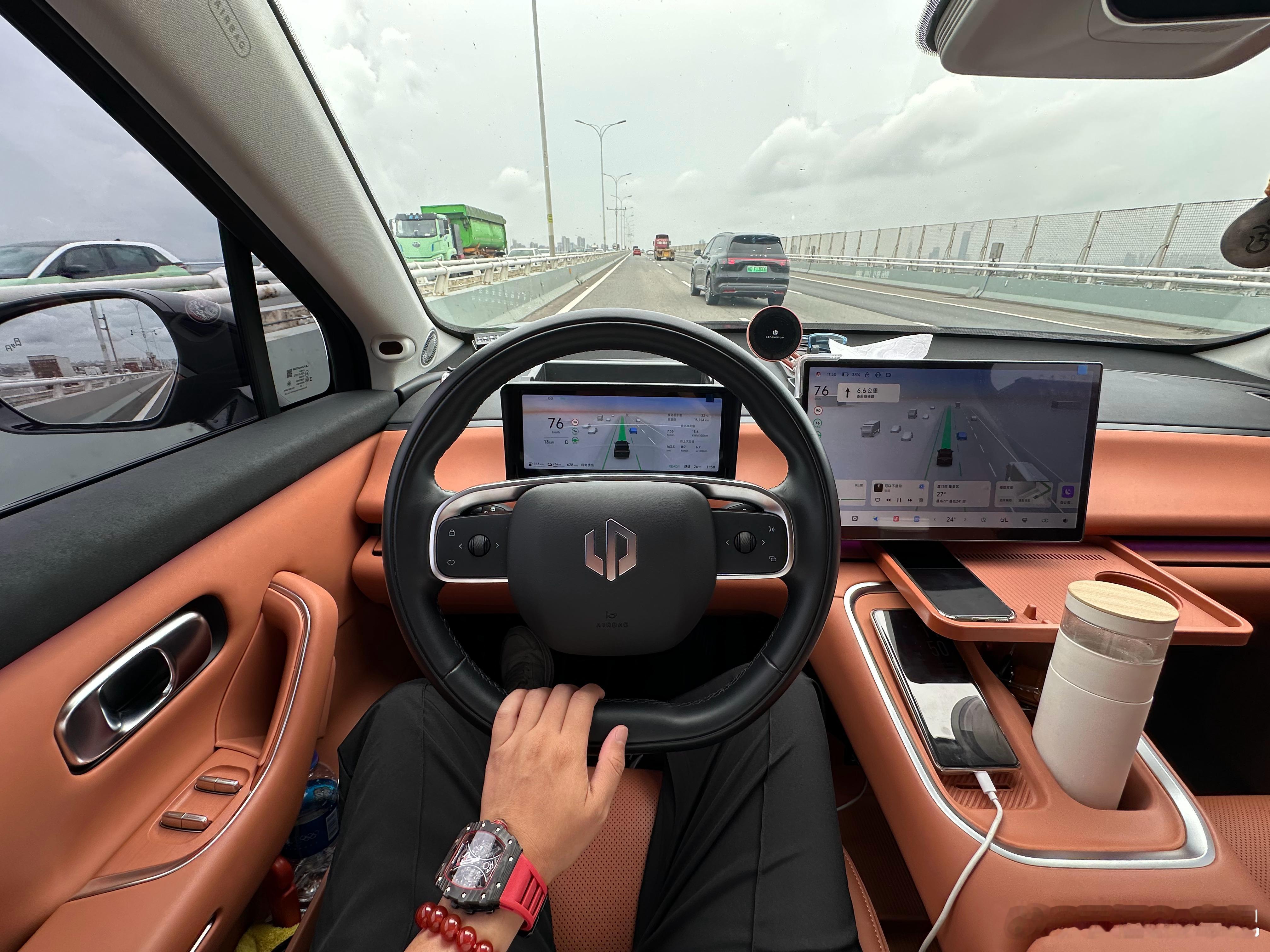 今天开十小几万里性价比最高的六座SUV领跑C16