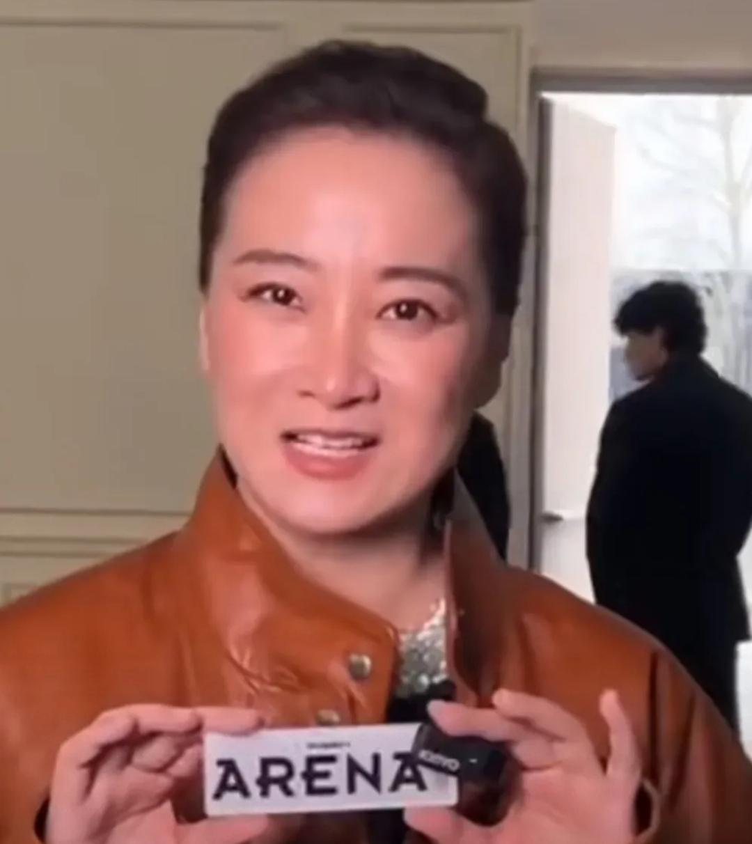 我闺蜜在整容医院上班，她和我说了个真相，贾玲现在瘦了之后，一个面部最大改变就