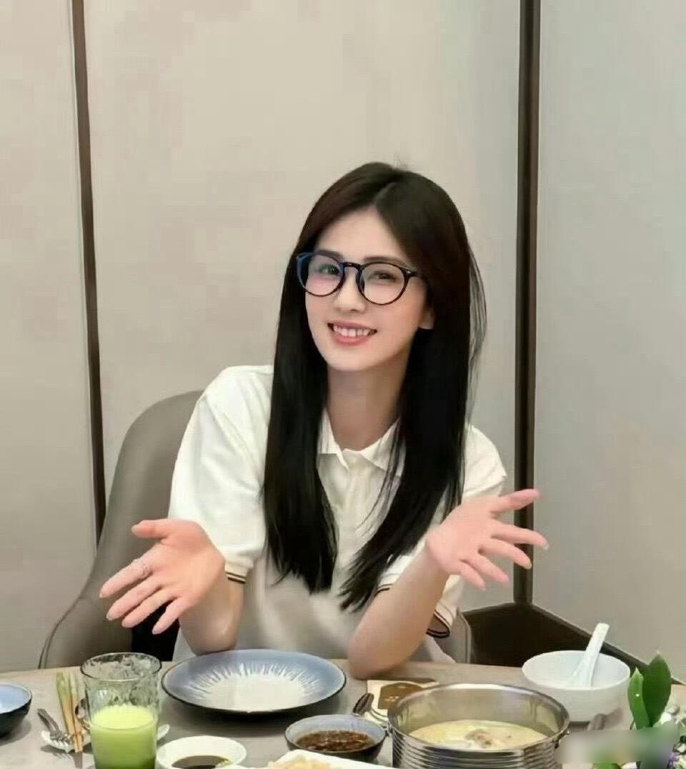 这是白鹿高中时的照片吗，你们觉得怎么样？